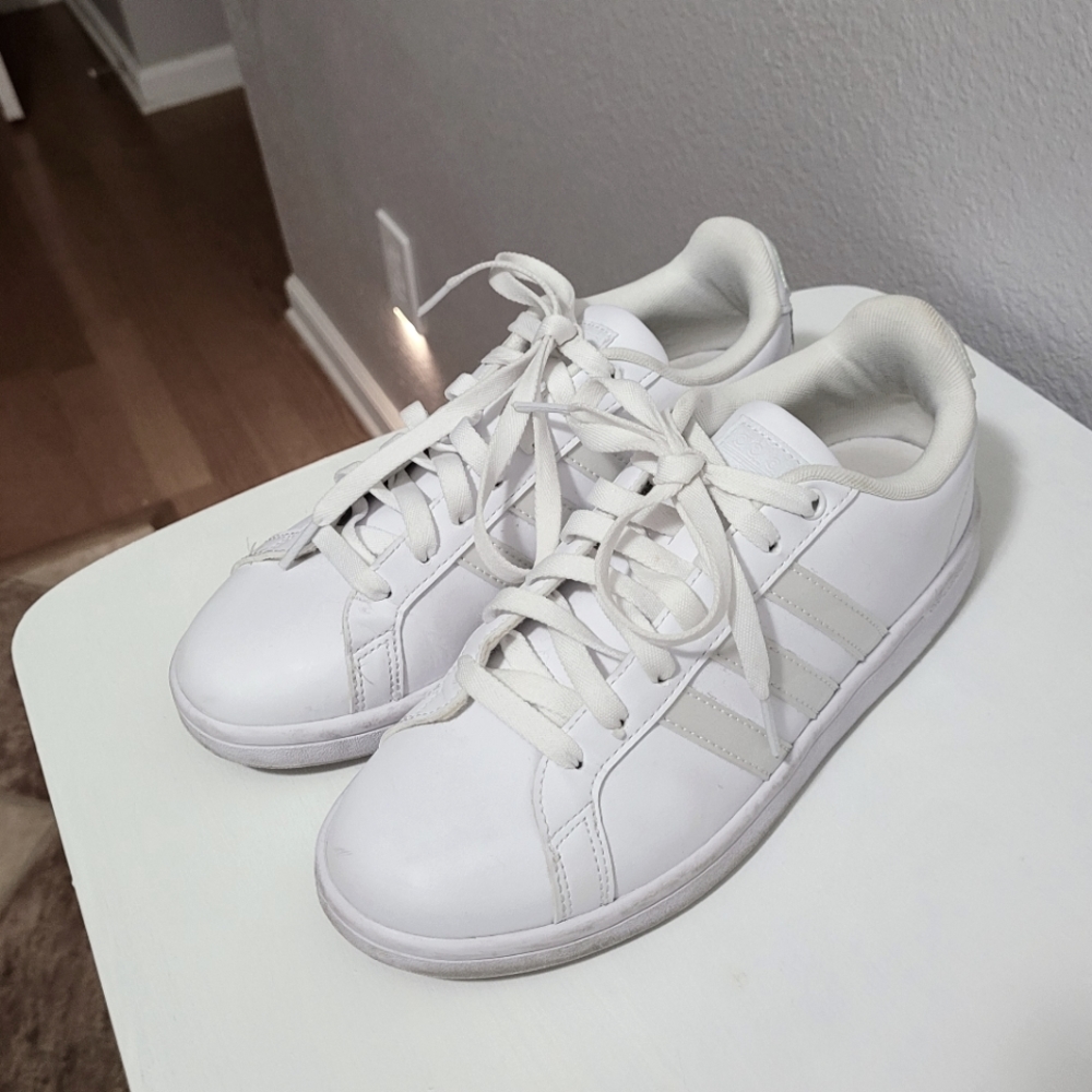Adidas Neo